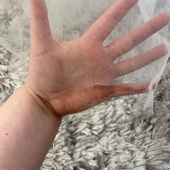 Allure Bridals 9300 wedding dress in ivory/silver - Picture 11 of 16